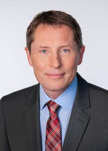 Dr. Willi Schnorpfeil- (12)-44ce7d85